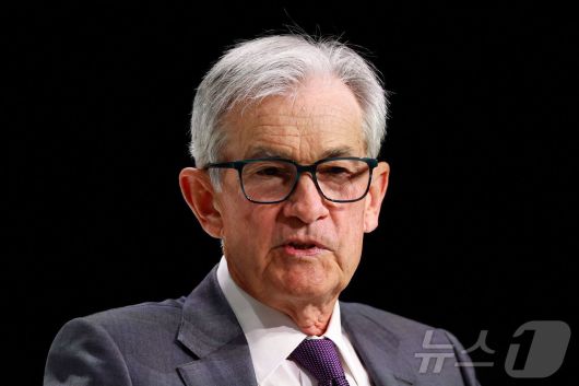 제롬 파월 미국 연방준비제도(연준) 의장이 지난달 16일(현지시간) 일리노이주 시카고의 시카고 경제클럽에 참석해 가진 연설서 “관세로 물가 안정과 건강한 고용 시장을 동시에 추구하는 데 어려움을 겪을 수 있다”고 밝히고 있다. 2025.04.17 ⓒ AFP=뉴스1 ⓒ News1 우동명 기자