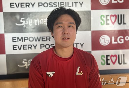 SSG 랜더스 최정은 2일 열린 KBO리그 잠실 LG 트윈스전에서 결승 2점 홈런을 터뜨려 팀의 2-1 승리를 이끌었다. 2025.5.2/뉴스1 ⓒ News1 이상철 기자