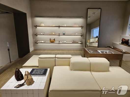 자라 명동 눈스퀘어 플래그십 스토어.ⓒ 뉴스1/김진희 기자.