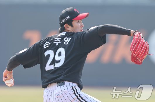 LG 트윈스 투수 손주영. 2025.3.9/뉴스1 ⓒ News1 김도우 기자