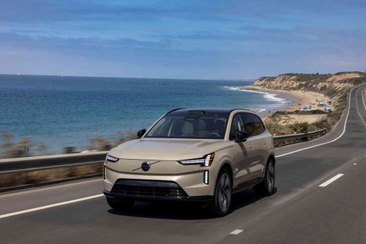 볼보자동차의 대형 전기 스포츠유틸리티차(SUV) 'EX90'<자료사진>(볼보자동차코리아 제공).