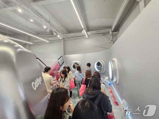 무신사 뷰티 페스타가 16일 서울 성수동 일대에서 열렸다.ⓒ 뉴스1/김진희 기자.