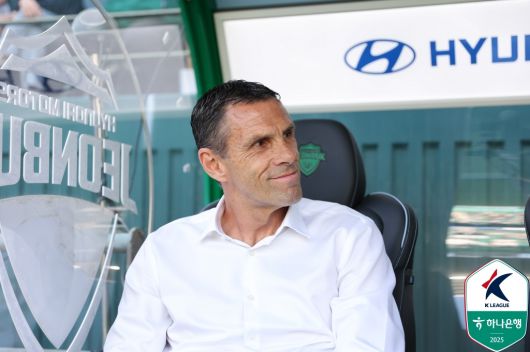 전북의 부활을 이끌고 있는 거스 포옛 감독 (한국프로축구연맹 제공)