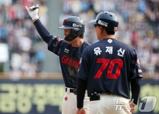 롯데 자이언츠 전민재. /뉴스1 DB ⓒ News1 김진환 기자