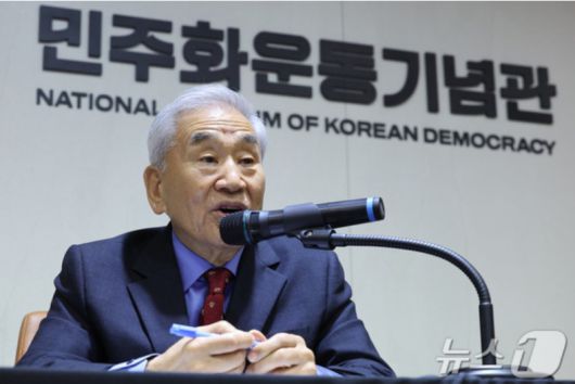 이재오 민주화운동기념사업회 이사장이 지난 20일 서울 용산구 민주화운동기념관에서 가진 기념관 개관 기념 기자간담회에서 발언하고 있다. 민주화운동기념사업회는 국가폭력의 상징이었던 남영동 대공분실 리모델링을 거쳐 오는 10일 민주화운동기념관으로 정식 개관한다. 2025.5.20/뉴스1