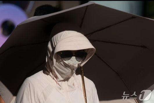 관련 시각물 - SCMP 갈무리