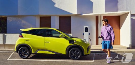 BYD의 전기 해치백 '돌핀 서프'(BYD 유럽 홈페이지 갈무리)