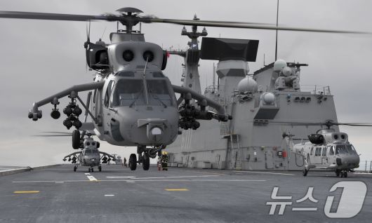 방위사업청은 국산 해병대 상륙공격헬기(MAH) 시제기가 첫 비행에 성공했다고 지난 1월 밝혔다. 사진은 해병대 상륙기동헬기(MAH)의 비행모습 CG<자료사진>. (방위사업청 제공) 2025.1.15/뉴스1