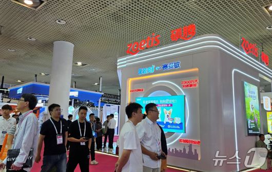 23일 중국 하문에서 열린 WESAVC 전시장 내 마련된 부스들 ⓒ 뉴스1