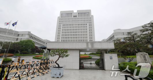 서울 서초구 대법원 모습. 2025.5.9/뉴스1 ⓒ News1 박세연 기자