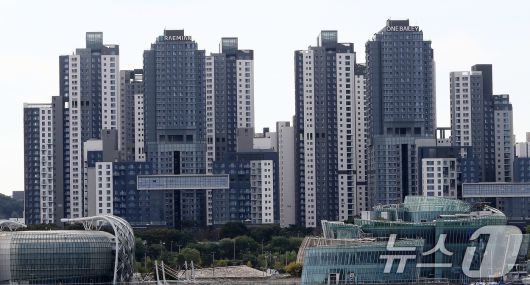 서울 서초구 래미안 원베일리 아파트 전경. /뉴스1 ⓒ News1 박세연 기자