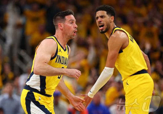 인디애나 페이서스는 28일(한국시간) 열린 2024-25 NBA 플레이오프 동부 콘퍼런스 결승 4차전에서 뉴욕 닉스에 130-121로 이겼다. ⓒ AFP=뉴스1