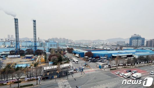 현재 폐쇄된 인천시 부평구 한국GM 부평 2공장 모습.2022.11.22/뉴스1 ⓒ News1 정진욱 기자