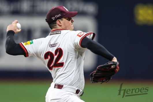 키움 히어로즈 외국인 투수 케니 로젠버그가 31일 열린 2025 KBO리그 고척 두산 베어스전에 선발 등판해 7⅓이닝 무실점 호투를 펼쳐 팀의 1-0 승리를 이끌었다. (키움 히어로즈 제공)