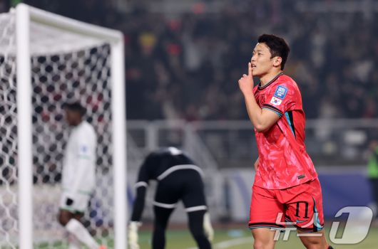 축구대표팀에 소집되는 황희찬. /뉴스1 ⓒ News1 이승배 기자