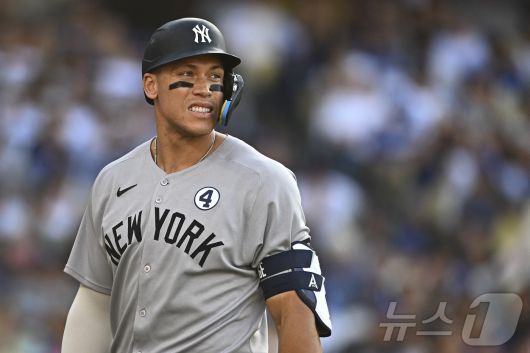 뉴욕 양키스 애런 저지가 2일(한국시간) 열린 2025 메이저리그 LA 다저스전에서 4타수 무안타 1볼넷 1득점 2삼진을 기록했다. ⓒ 로이터=뉴스1