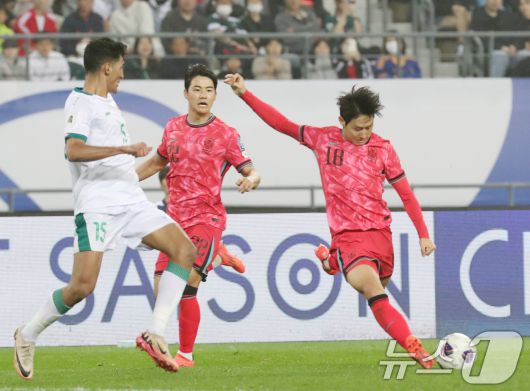 이강인의 도전적인 패스가 전방에 뿌려질 때 원하는 목표를 얻을 확률이 높아진다. ⓒ News1 김영운 기자