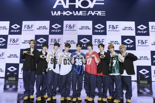 그룹 아홉/FNF 엔터테인먼트 제공