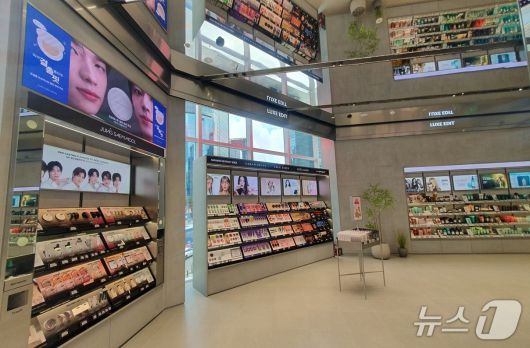 CJ올리브영이 2일 강남 최대 규모의 ‘센트럴 강남 타운’을 오픈했다. 2025.7.2/뉴스1 ⓒ News1 김명신 기자