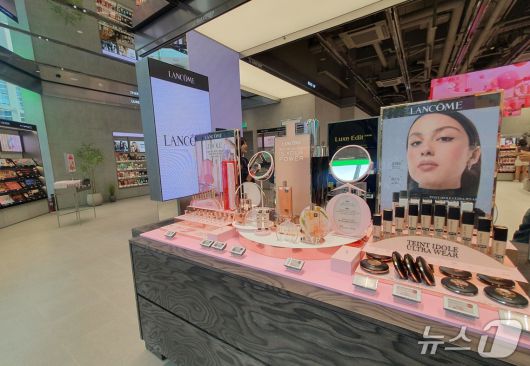 CJ올리브영이 2일 강남 최대 규모의 ‘센트럴 강남 타운’을 오픈했다. 2025.7.2/뉴스1 ⓒ News1 김명신 기자