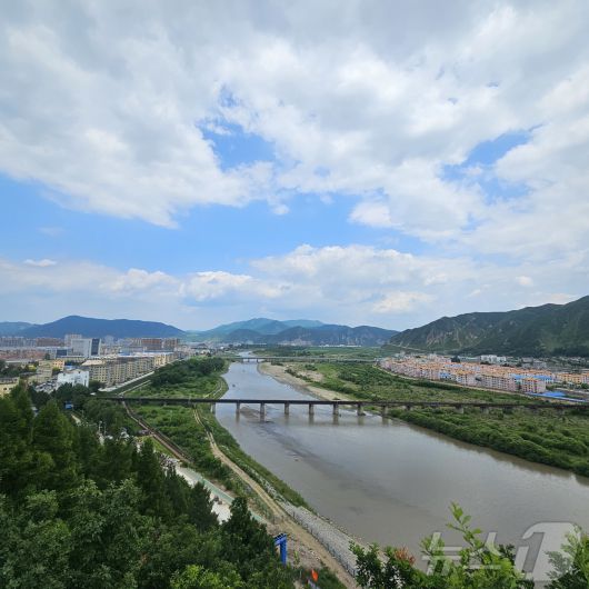 중국 지린성 투먼시와 북한 함경북도 온성군 남양노동자구 모습. ⓒ News1 정은지 특파원