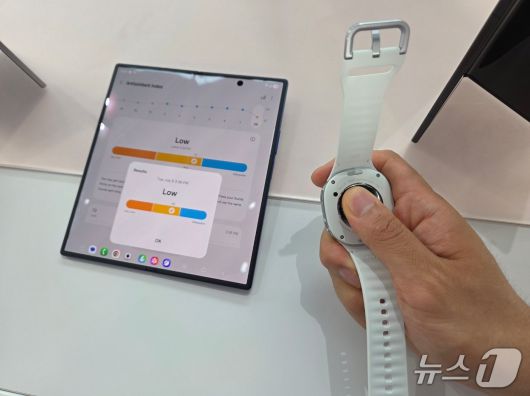갤럭시워치8 시리즈의 항산화 측정 기능을 사용한 모습 2025.07.09./뉴스1 ⓒNews1 김정현 기자