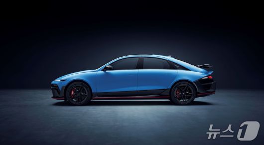 현대차의 고성능 전기 세단 '아이오닉 6 N' 측면.(현대차 제공)
