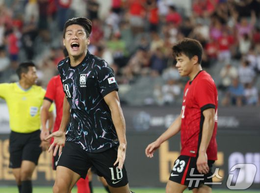 이호재가 11일 오후 경기 용인시 처인구 용인미르스타디움에서 열린 2025 동아시아축구연맹(EAFF) E-1 챔피언십 남자부 대한민국과 홍콩의 경기에서 득점한 뒤 기뻐하고 있다. 2025.7.11/뉴스1 ⓒ News1 김영운 기자