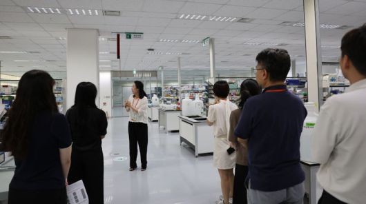 제약바이오 오픈하우스 GC녹십자 견학 전경. (한국제약바이오협회 제공)