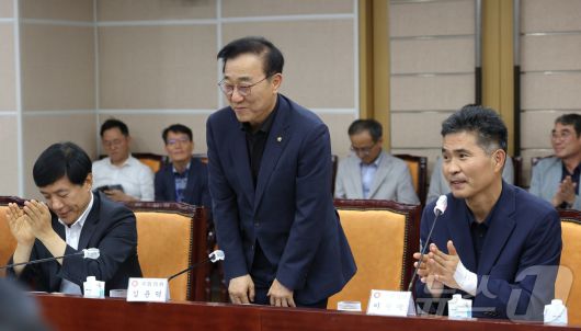 김윤덕 더불어민주당 의원(국토교통부 장관 후보자)이 11일 전북 전주시 전북특별자치도청 종합상황실에서 열린 전북 국회의원·도·시군 예산정책협의회에서 인사말을 하고 있다. 2025.7.11/뉴스1 ⓒ News1 유경석 기자