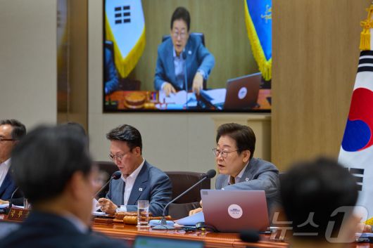이재명 대통령이 지난 15일 서울 용산 대통령실 청사에서 열린 국무회의에서 발언을 하고 있다. (이재명 대통령 SNS. 재판매 및 DB 금지) 2025.7.16/뉴스1 ⓒ News1 이재명 기자