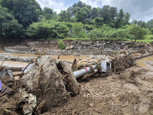 20일 경기 가평군 조종면 마일1리 마을이 전날 밤부터 내린 집중호우로 쑥대밭이 됐다.2025.7.20/뉴스1 ⓒ News1 양희문 기자