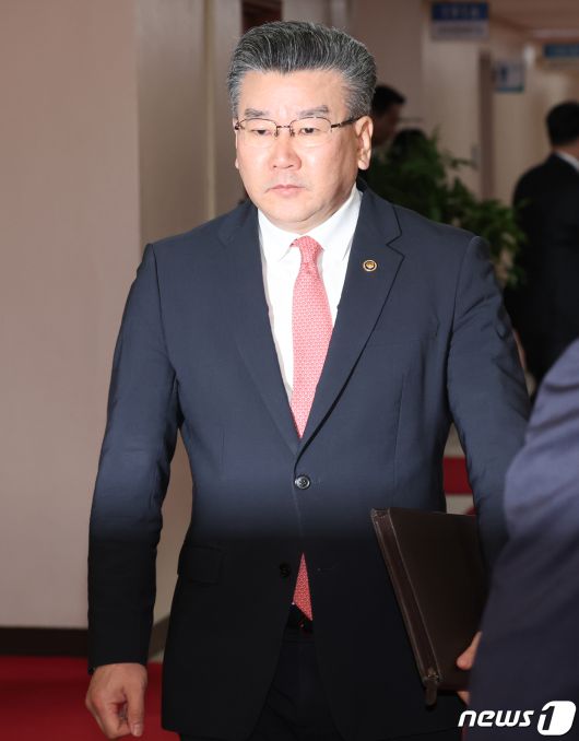 2024년 2월 13일 당시 유병호 감사원 사무총장이 서울 종로구 정부서울청사에서 열린 국무회의에 참석하고 있는 모습. 2024.2.13/뉴스1 ⓒ News1 허경 기자