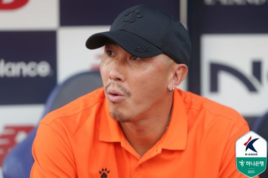 차두리 감독(한국프로축구연맹 제공)