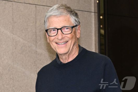 마이크로소프트(MS)의 공동창업자이자 `빌 앤드 멀린다 게이츠 재단` 이사장인 빌 게이츠가 20일 오후 서울 강서구 서울김포비즈니스항공센터를 통해 입국하고 있다. (공동취재) 2025.8.20/뉴스1 ⓒ News1 김진환 기자