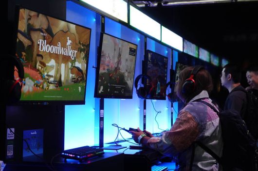 넷마블이 독일 쾰른에서 열린 게임스컴의 엑스박스(Xbox) 부스에서 미공개 신작 '프로젝트 블룸워크'를 선보였다.(넷마블 제공. 재판매 및 DB금지)2025.8.21/뉴스1