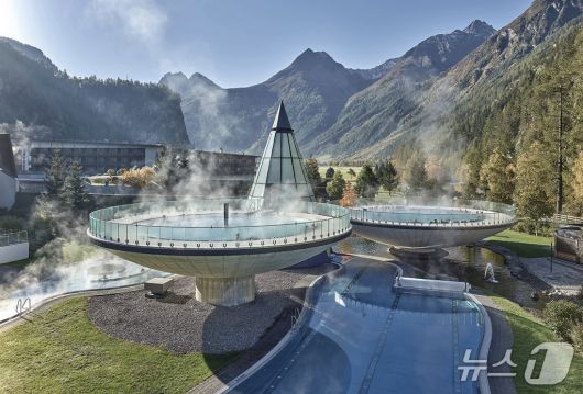 세 개의 원형 노천탕(아쿠아 돔 온천 리조트 제공)