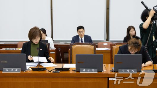 27일 서울 여의도 국회에서 열린 제428회 국회(임시회) 보건복지위원회 제2차 전체회의에서 권성동 위원의 빈자리가 보이고 있다. 2025.8.27/뉴스1 ⓒ News1 이승배 기자