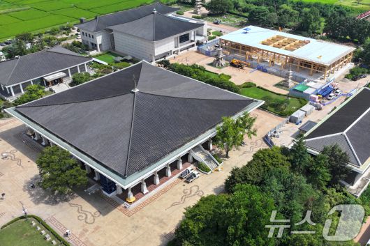 국립경주박물관에서 'APEC 2025 정상회의' 만찬장 공사가 한창이다.2025.8.22/뉴스1 ⓒ News1 최창호 기자
