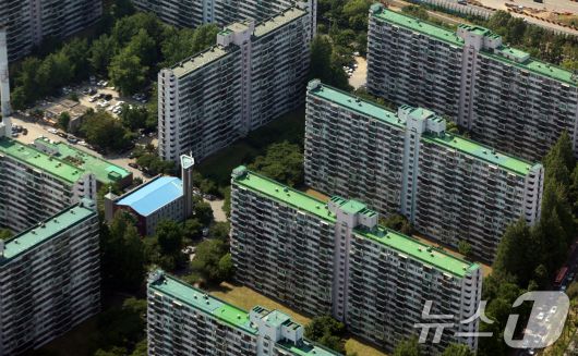 사진은 롯데월드타워전망대에서 본 잠실 주공5단지 모습. /뉴스1 ⓒ News1 김명섭 기자