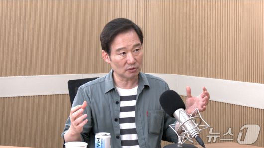 신지호 전 국민의힘 전략기획부총장이 9일 뉴스1TV '팩트앤뷰'에 출연해 질문에 답하고 있다.