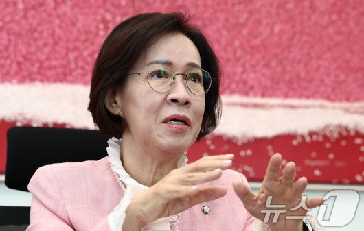 이인선 국회 여성가족위원장이 10일 서울 여의도 국회에서 뉴스1과 인터뷰를 하고 있다. ⓒ News1 김민지 기자