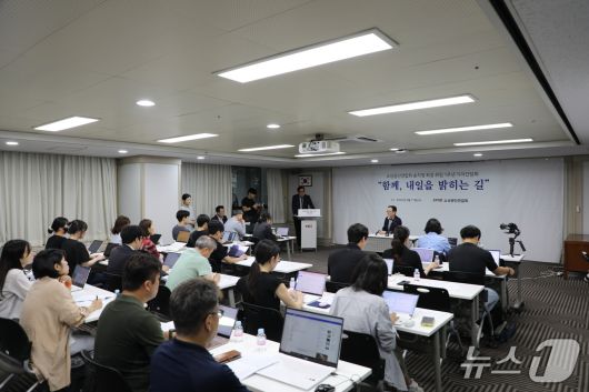 송치영 소상공인연합회장이 17일 서울 여의도 중소기업중앙회에서 열린 취임 1주년 기자간담회에서 발언하고 있다. (소상공인연합회 제공. 재판매 및 DB금지)