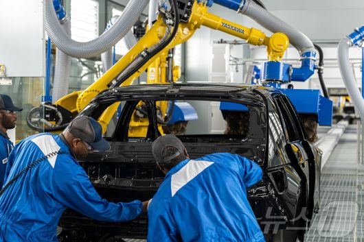 미국 조지아주 현대차그룹 메타플랜트 아메리카(HMGMA)에서 생산 중인 아이오닉 5 모습.(현대차그룹 제공)