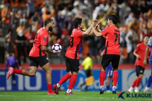 구단 창단 후 처음으로 ACLE에 진출, 승리까지 거둔 강원FC. (한국프로축구연맹 제공)