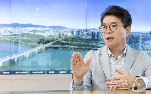 정원오 서울 성동구청장이 21일 서울 성동구청에서 뉴스1과 인터뷰하고 있다. ⓒ News1 이승배 기자