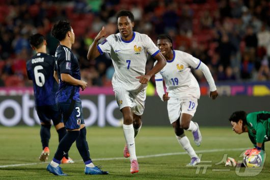 일본을 상대로 결승골을 넣은 프랑스의 루카스 미할. ⓒ AFP=뉴스1