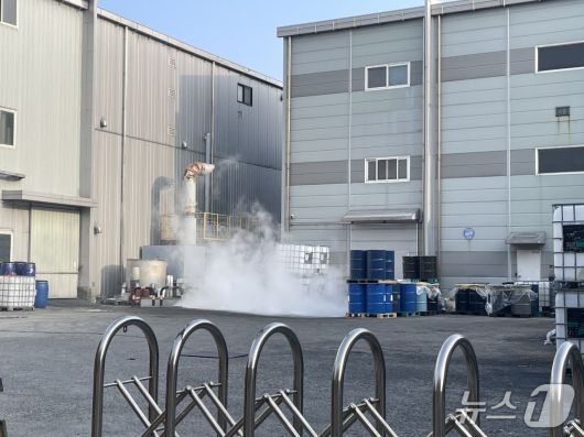 황화수소 누출 현장. (경기도소방재난본부 제공. 재판매 및 DB 금지) 2025.11.9/뉴스1