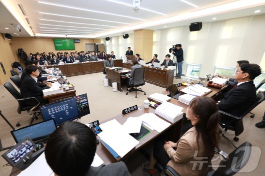충북도의회 교육위원회(자료사진)/뉴스1