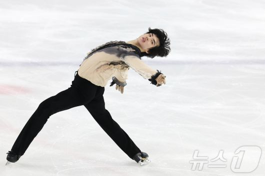 차준환(서울시청)이 30일 서울 양천구 목동아이스링크에서 열린 2025 KB금융 전국남녀 피겨스케이팅 회장배 랭킹대회 남자 싱글 프리 프로그램 연기를 펼치고 있다. 2025.11.30/뉴스1 ⓒ News1 김진환 기자